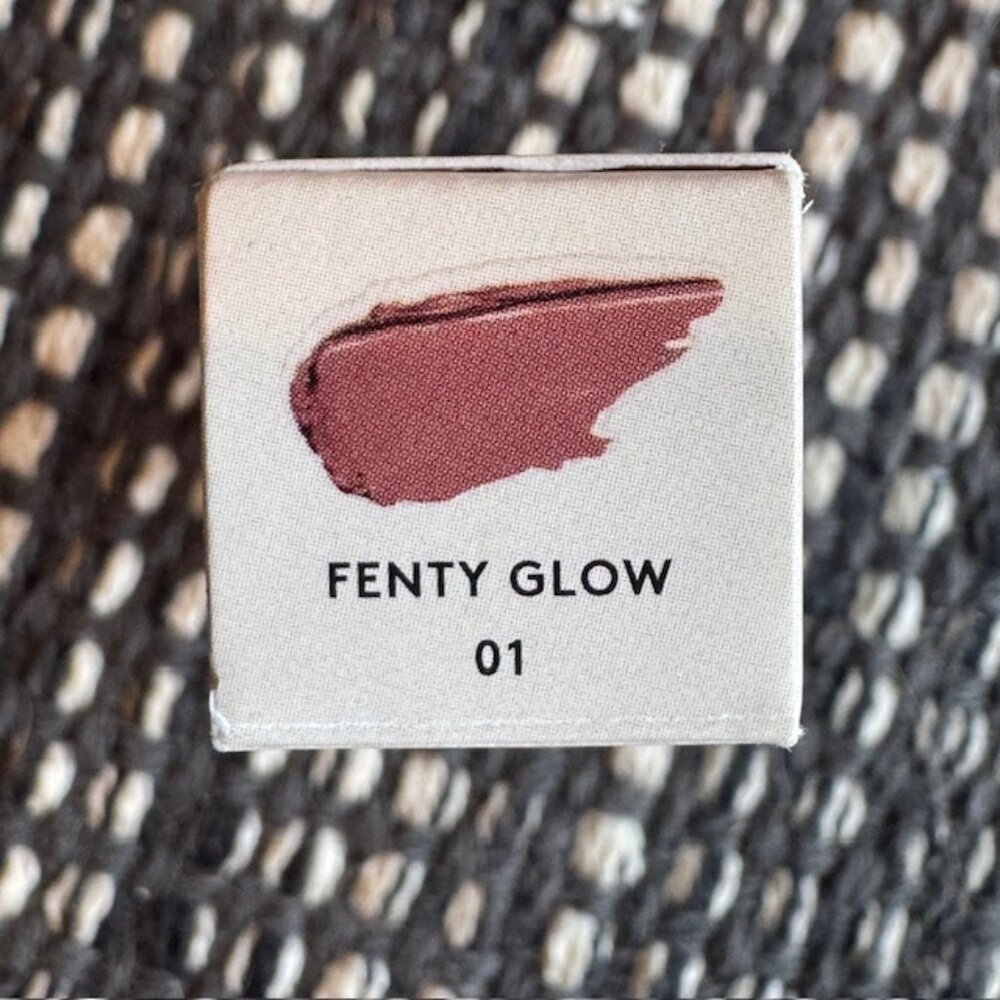 New Fenty GLOSS BOMB Universal Lip Luminizer - Fenty Glow - Picture 3 of 7